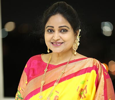 actress divya vani