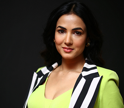 Sonal Chauhan Movies, News, Photos, Age, Biography Sonal Chauhan Movies, News, Photos, Age, Biography